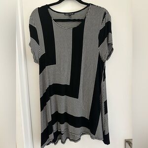 Cable & Gauge Monochrome Striped Top